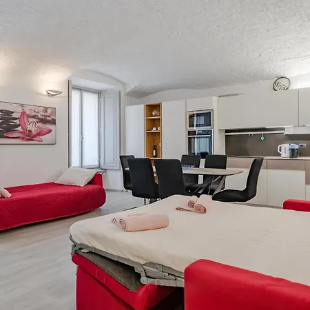 Bright Arched Flat - Cozy Minimal Escape Torino