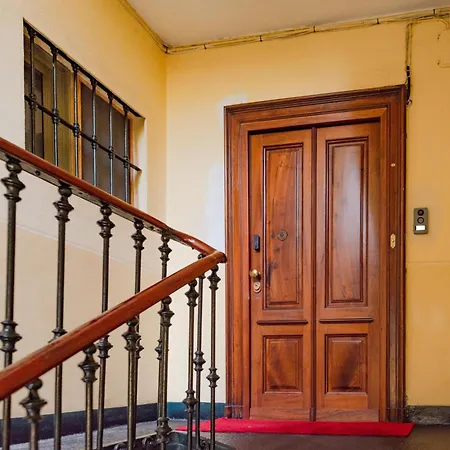 Bright Arched Flat - Cozy Minimal Escape Torino