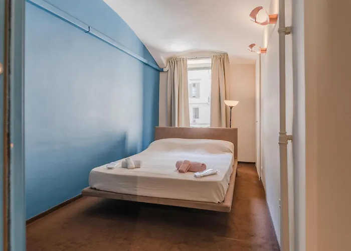 Bright Arched Flat - Cozy Minimal Escape *