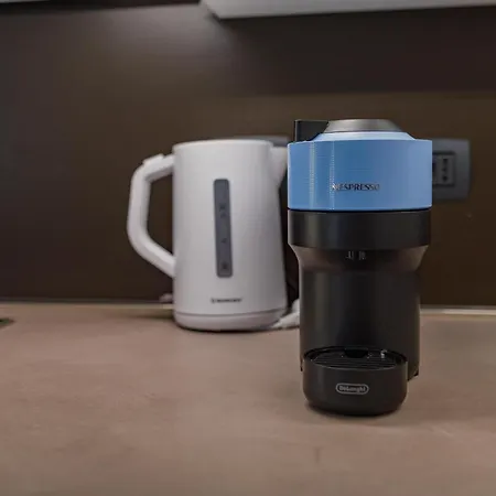 Bright Arched Flat - Cozy Minimal Escape *