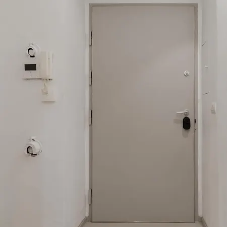 Διαμέρισμα Bright Arched Flat - Cozy Minimal Escape *