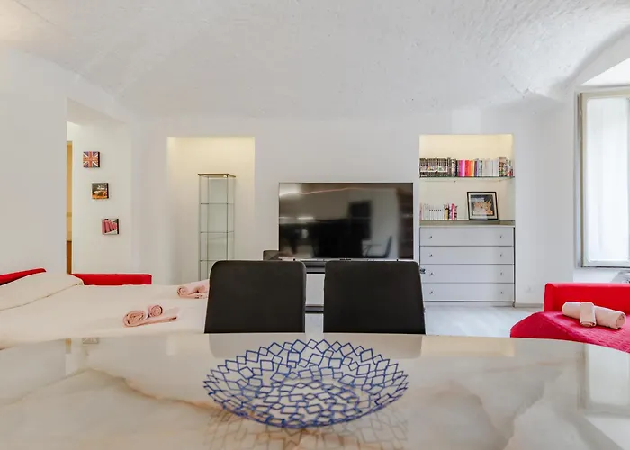 Bright Arched Flat - Cozy Minimal Escape 아파트